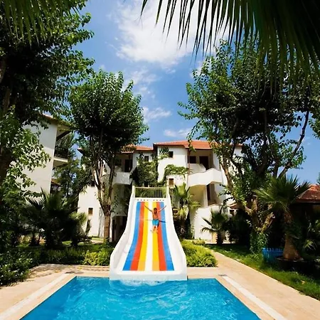 Hotel Larissa Beldibi 3*
